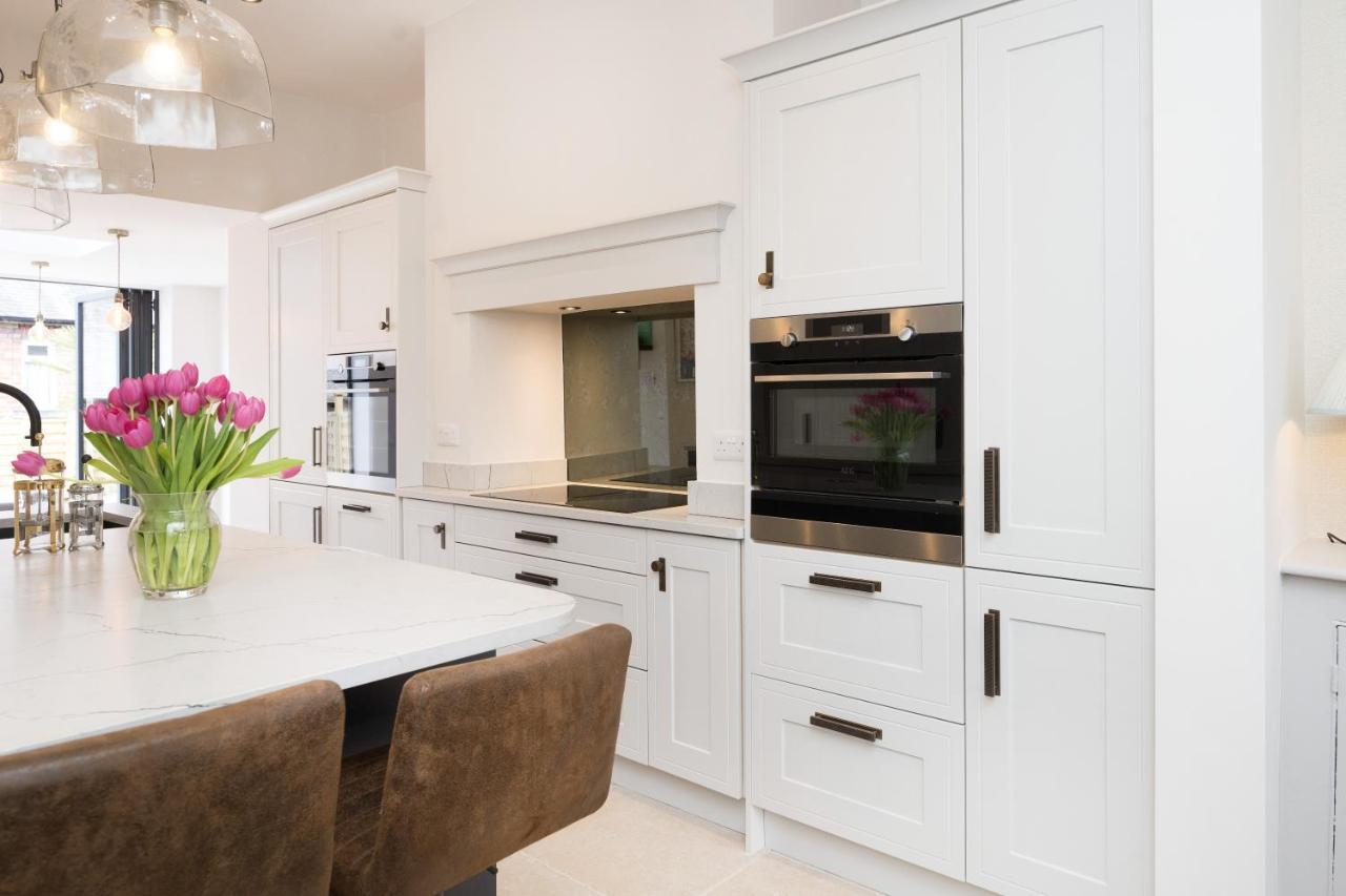 Townhouse By Harrogate Serviced Apartments מראה חיצוני תמונה